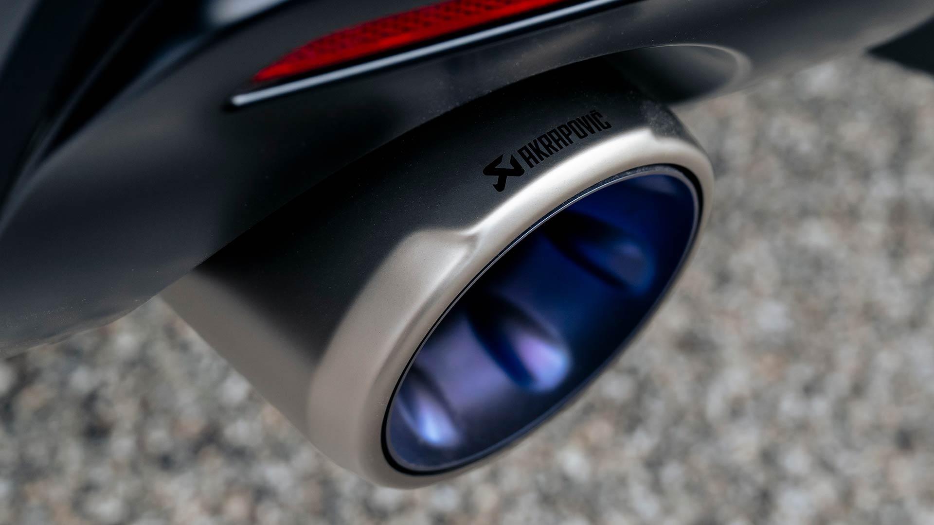 Toyota GR Supra A90 Final Edition 2025 review: detail uitlaat Akrapovic