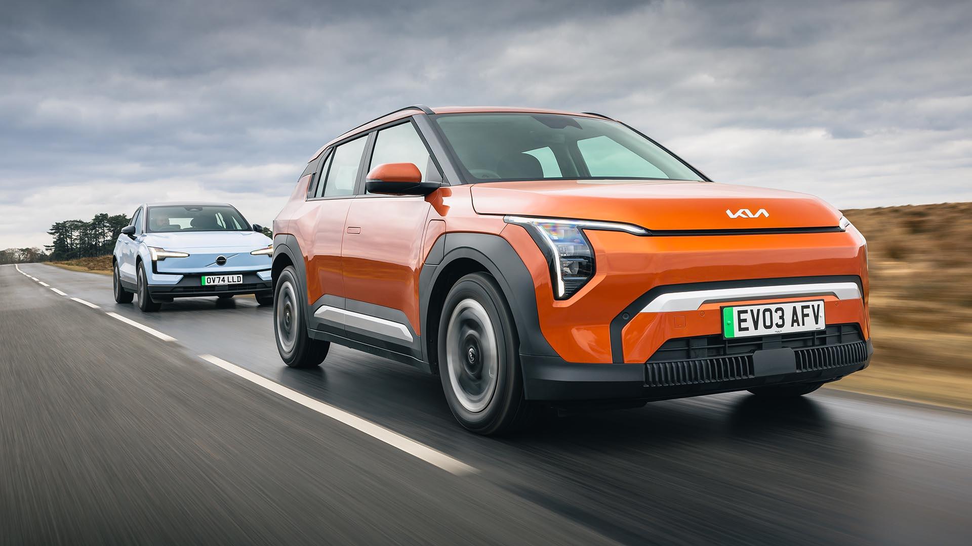 TopGear Magazine 242 inhoud: Kia EV3 vs Volvo EX30