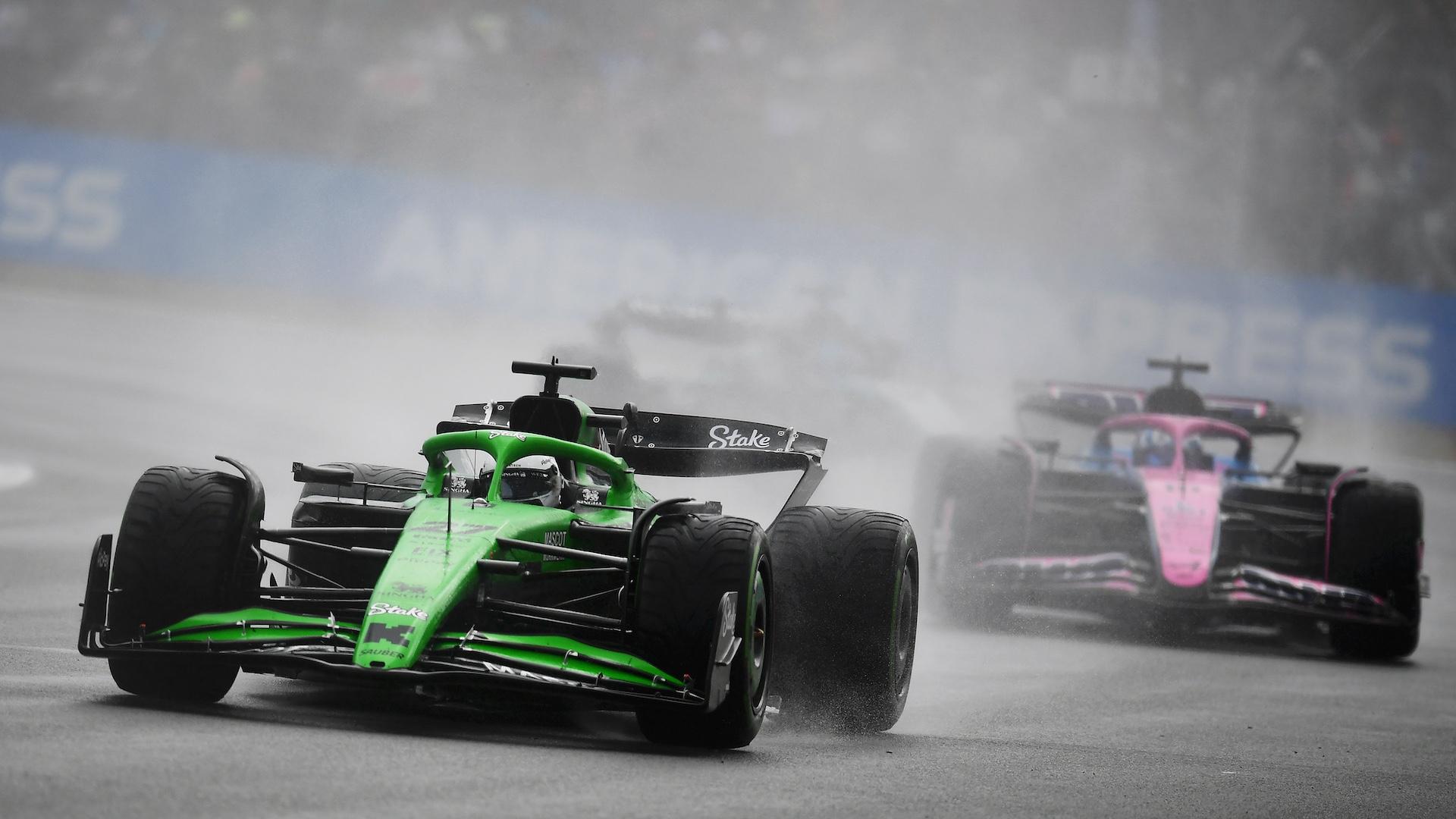 GP Engeland Nico Hülkenberg in de regen