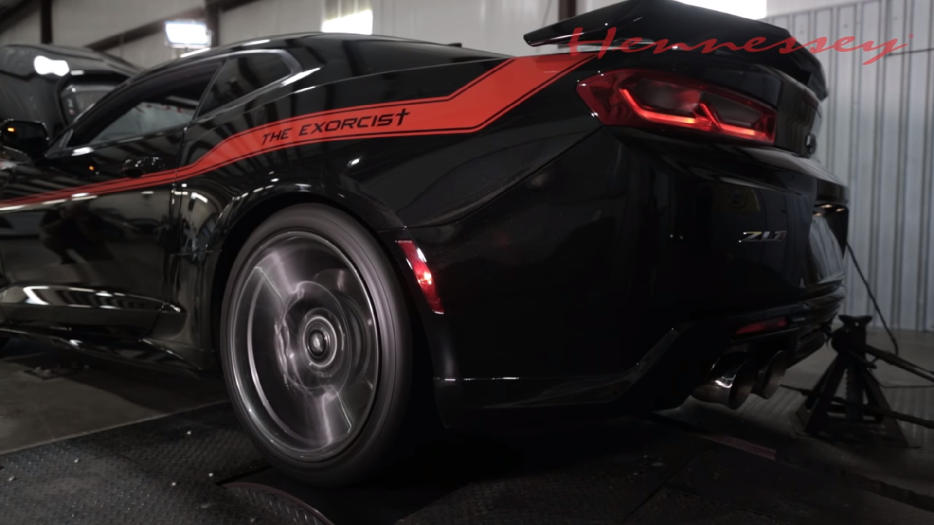 Hennessey Exorcist met 1.000 pk op de rollerbank TopGear