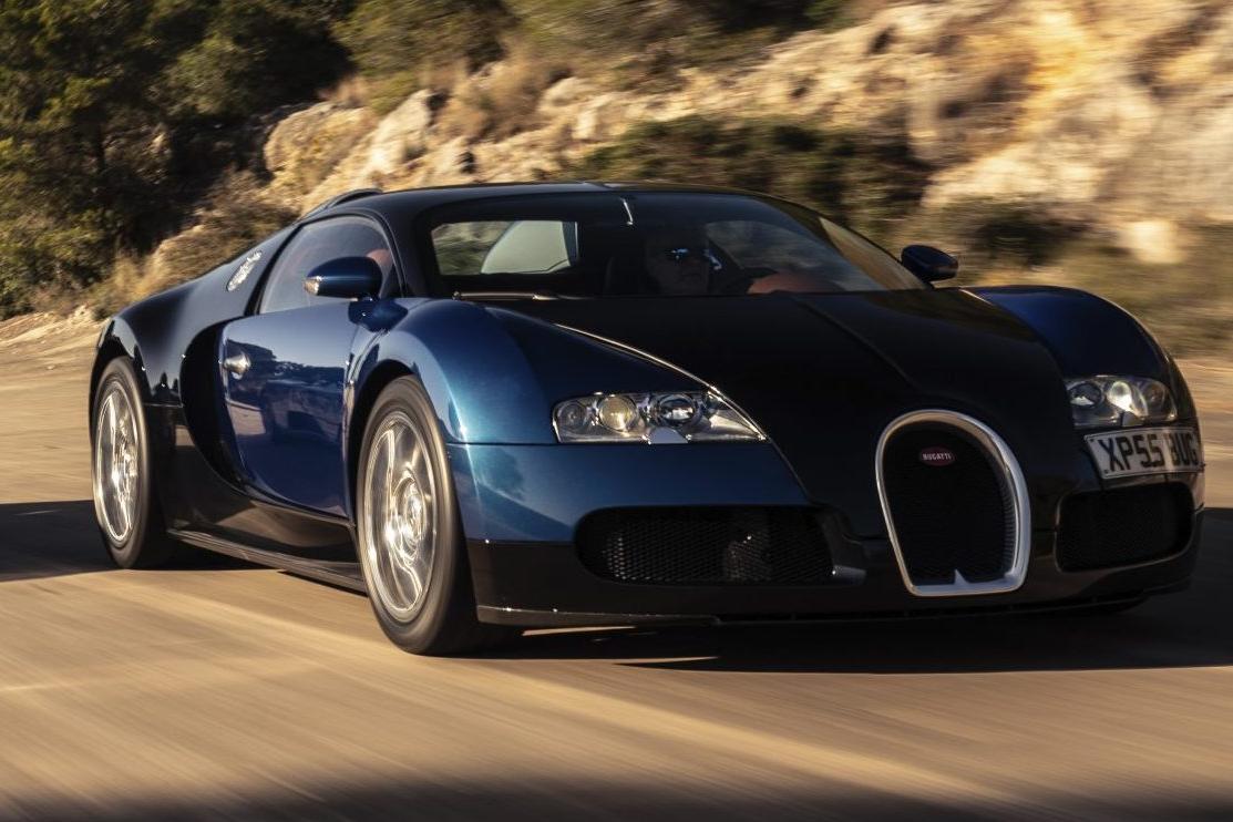 Bugatti Veyron blauw met zwart