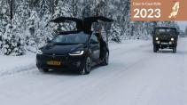 Cape to Cape Rally 2023 MisterGreen advertorial - Tesla Model X in de sneeuw met deuren open