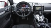Porsche Cayenne GTS interieur