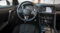 2016 Nissan GT-R interieur
