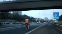 fietsen op snelweg