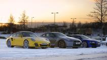 Porsche 911 Nissan GT-R en Audi R8 in de sneeuw