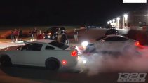 Gestripte Tesla Model S P100D beduveld straatracers