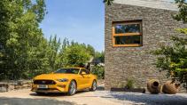 Ford Mustang GT 2018 geel