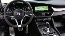 Alfa Romeo Giulia Veloce AWD interieur (2018)