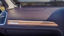 Audi Q7 V12 TDI interieur hout