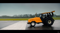 De snelste tractor ter wereld pakt het wereldrecord
