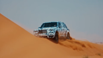 Rolls-Royce Cullinan woestijn
