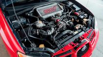 rode Subaru WRX uit Baby Driver