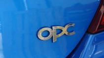 Opel Insignia OPC van Ali B