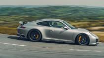 Porsche 911 Carrera 4 GTS (2018)