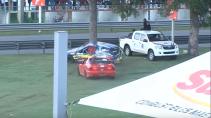 Honda Civic breekt doormidden