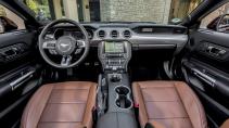 Ford Mustang Fastback GT 5.0 V8 interieur