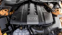 Ford Mustang Fastback GT 5.0 V8 motor