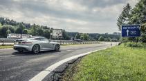 Jaguar F-Type SVR op Autobahn