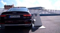Audi A8 tilt zijn dorpel pre sense
