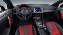 Nissan GT-R Nismo 2020 dashboard