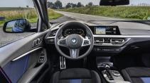 BMW M135i xDrive 2019 interieur dashboard stuur