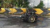 subaru impreza breekt doormidden