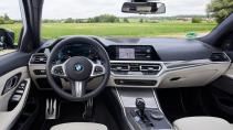 BMW 330d xDrive Touring interieur