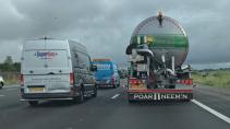 Poar Neemn snelweg file vrachtwagen VW Crafter A2