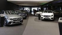 Mercedes Showroom bij Dealer