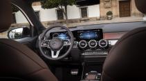 Mercedes GLB 250 4Matic - 1e rij-indruk 2019 - interieur dashboard stuur
