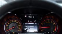 Mercedes AMG GT R Louwman Exclusive interieur detail dashboard