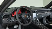 Porsche 911 GT2 RS Weissach interieur deur open