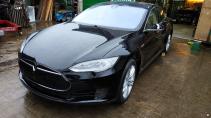 Reparatie Tesla Model S Rusland
