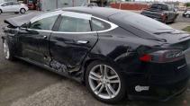 Reparatie Tesla Model S Rusland