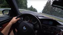 Airbag BMW M3 gaat af in de bocht