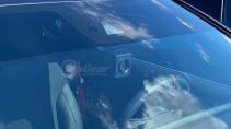 Camera achter voorruit in Mercedes-AMG A 35 van de politie