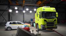 Elektrische vrachtwagen geramd tijdens crashtest Scania