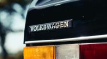 Badge op de Volkswagen Golf GL uit 1982