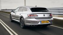 Maximumsnelheid in Nederland Volkswagen Arteon Shooting Brake met Nederlands kenteken op de snelweg