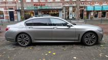 De duurste BMW in Nederland van 2020 M760Li in het grijs