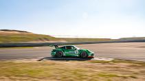 zijkant Porsche 911 GT3 Cup (992)