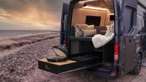 Loef Camper met ingebouwde Big Green Egg