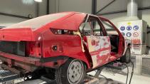 Rode Citroën BX Sport uit Flodder tijdens de restauratie