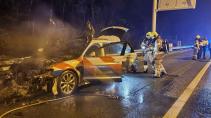 Audi A6 van de politie brandt uit