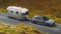Audi RS 6 met Airstream-caravan