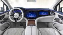 Mercedes EQS SUV Hyperscreen