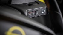 Opel Rocks-e 2022: 1e rij-indruk - dashboard knopjes