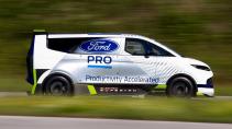 Elektrische Ford Supervan 4 Zijkant