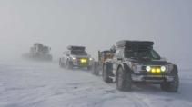 Ford F-150 AT44 Arctic Trucks door het ijs